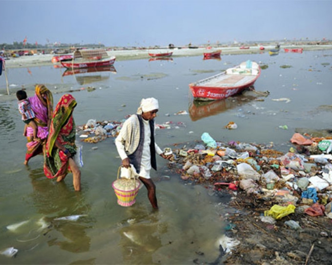 恆河被人嚴重污染。