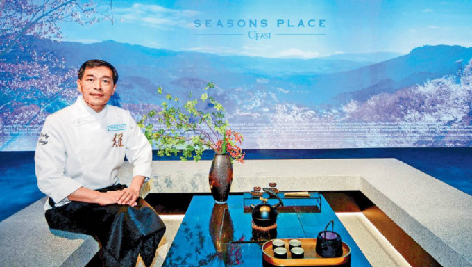 会德丰地产黄光耀表示，SEASONS PLACE为集团于康城集大成之作，以简单概念提供丰盛的配套及设施。