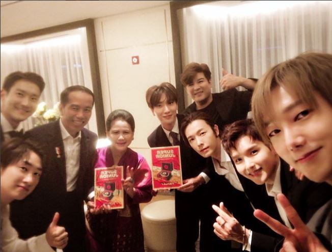 Super Junior与印尼总统佐科维多多及其妻子合照。利特ig图片