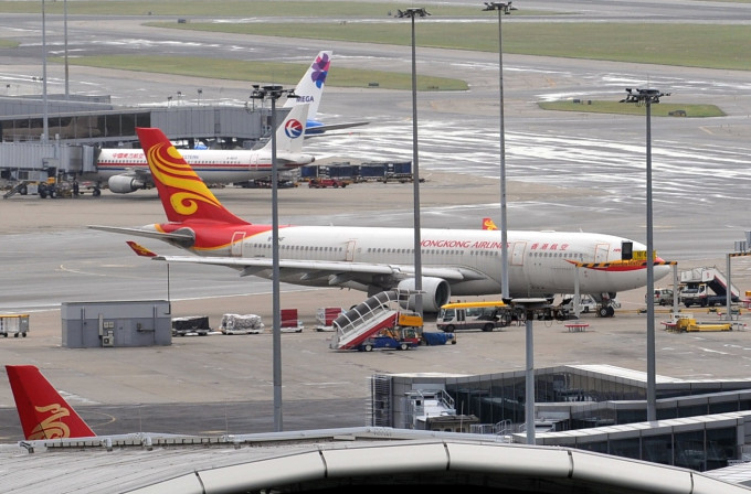 香港航空被機管局扣起7架飛機。資料圖片