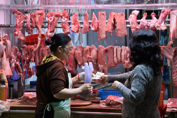 截至今日，共有18個豬場停止供應活豬到香港。
