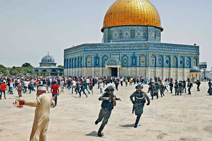 ■耶路撒冷阿克萨清真寺周五有巴人与以警发生冲突。