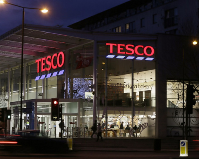 英國超市集團Tesco計畫裁員9000人。AP