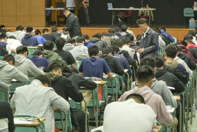 岭大持续进修学院将于明年1月18日举办文凭试模拟考试。（资料图片）