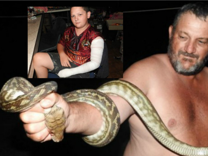 父亲成功解决了蟒蛇。网上图片