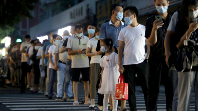 深圳市多個區發布通告開展兩輪核酸檢測。