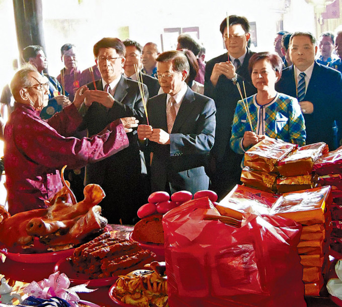 民進黨大老謝長廷2012年曾赴福建祭祖。