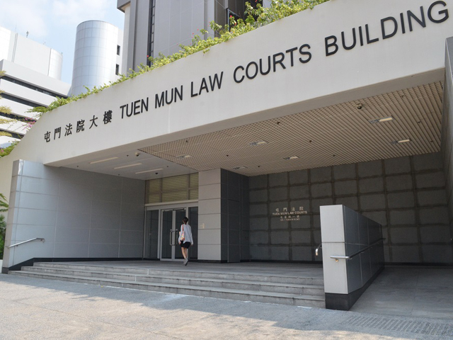 被告今日解往屯门裁判法院提堂。 资料图片