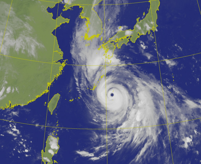 海神逼近鹿兒島縣或明早發颱風特別警報。台灣中央氣象局衛星圖片