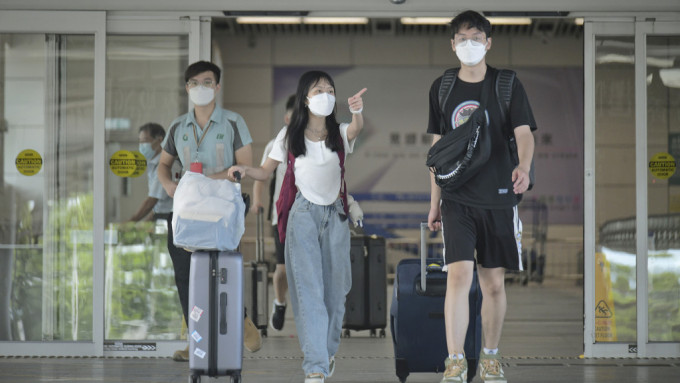 李家超指明白香港市民希望通关是「普遍声音」。 资料图片