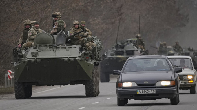 烏克蘭軍方呼籲全民從軍抵抗俄羅斯。美聯社資料圖片