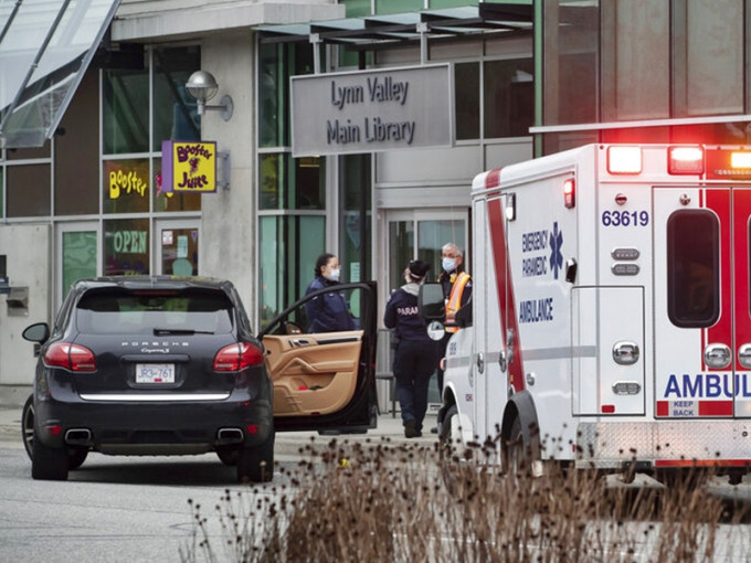 加拿大溫哥華一間公共圖書館發生持刀傷人案。AP圖片