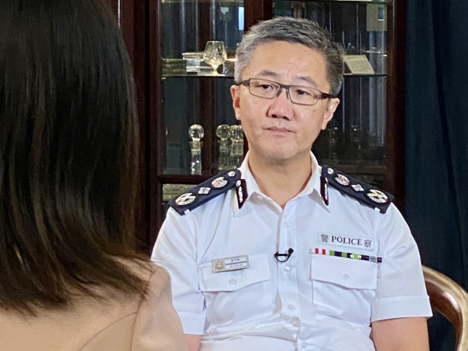 香港警务处处长萧泽颐8月5日在警察总部接受凤凰卫视记者独家专访。