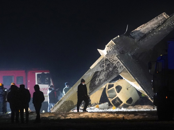 哈薩克國家安全委員會一架飛機在飛行途中失事墜毀。AP圖片