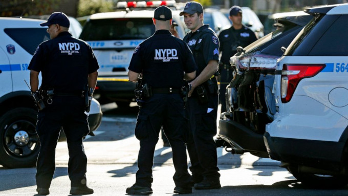 236名纽约警局雇员染疫，其中197人为警员。AP资料图片