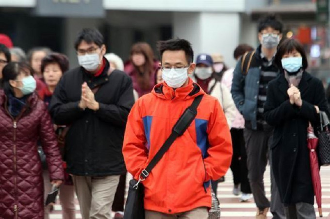 空气污染严重下不应外出运动。网上图片