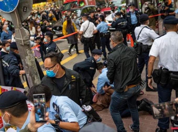 警方在场拘捕一人。医管局员工阵线FB图片