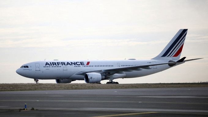 法国航空两名机师在航机上打架，双双遭停职处分。路透社资料图片