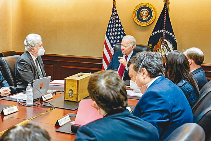 拜登上月一日在白宫，与情报官员讨论对付扎瓦希里的计画。