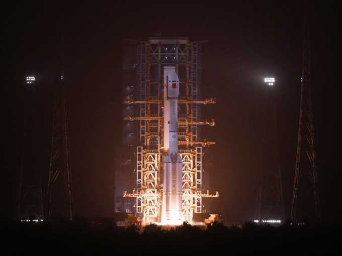 长征七号A遥二运载火箭今日凌晨1时51分成功发射。新华社图片