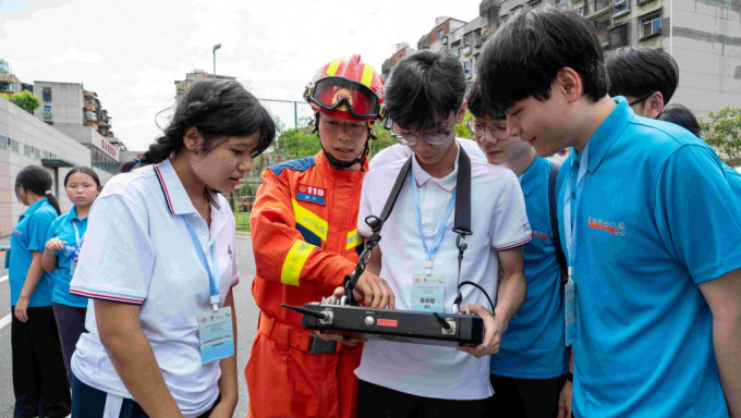 油尖旺消防及救護青年團赴武漢交流  強化防火意識推動國安教育