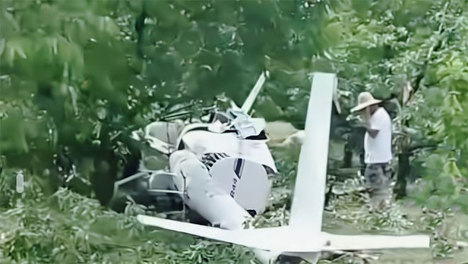 西安景区内直升机坠毁，传酿3死1伤。