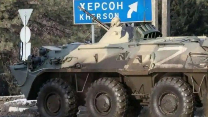 乌军在南部被俄军占领的赫尔松地区进行反攻战。twitter