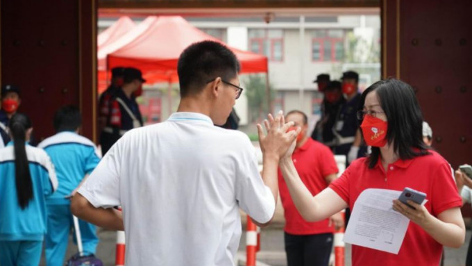 北京中考改革，引起全国家长及学生关注。新华社