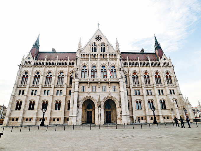 ●匈牙利国会大厦建筑宏伟。