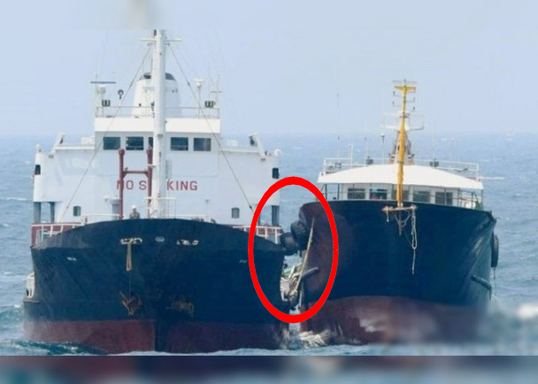 日本再发现有北韩油轮，与其他船只偷偷交换物资。（网图）