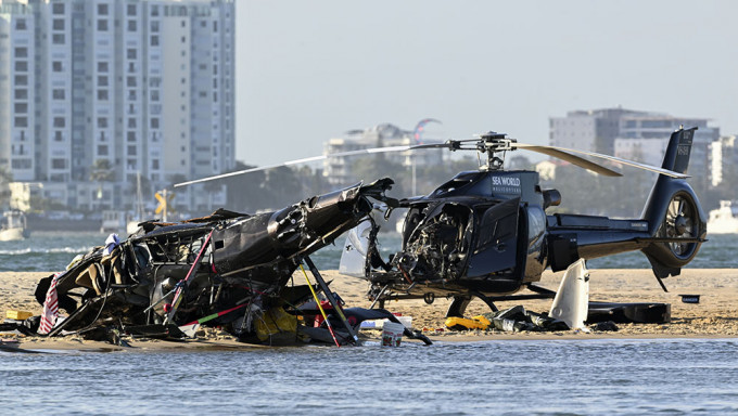 澳洲黄金海岸两架直升机相撞，酿4死9伤。AP
