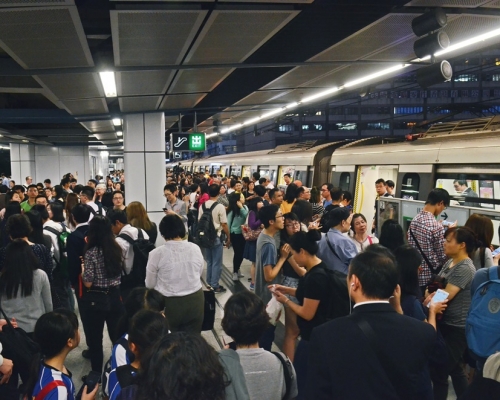 港铁观塘綫10日电力装置故障，九龙塘至观塘站服务暂停逾两小时。资料图片