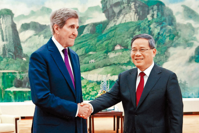 總理李強昨天會見美國氣候特使克里（左）。