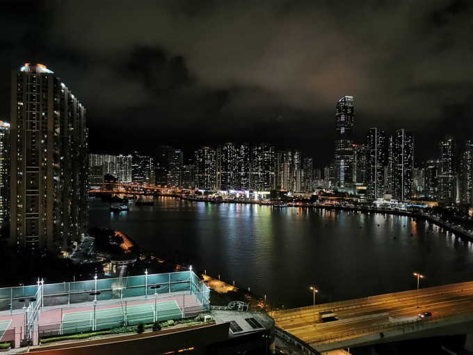 单位向西北,望如心海景,可远眺汀九桥景。