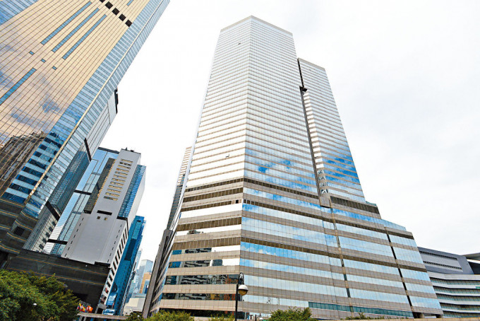 湾仔会展办公大楼高层单位，以2亿元易手。