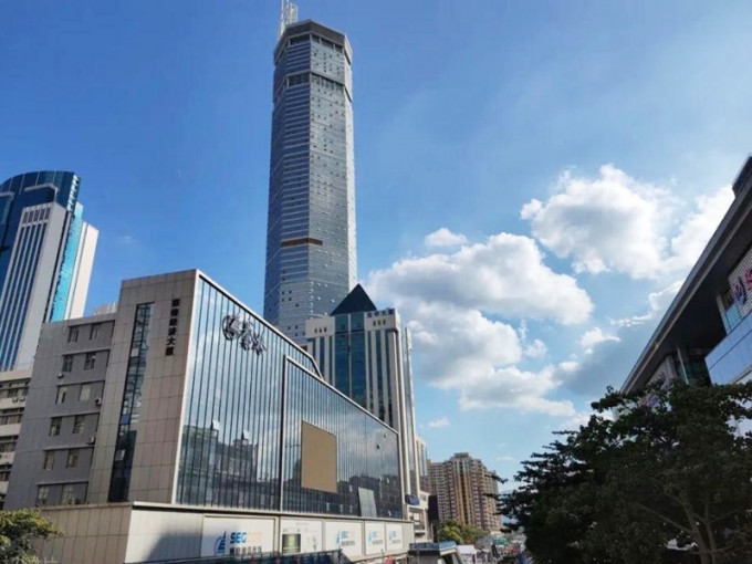 深圳華強北賽格大廈今年5月連續3日晃動。