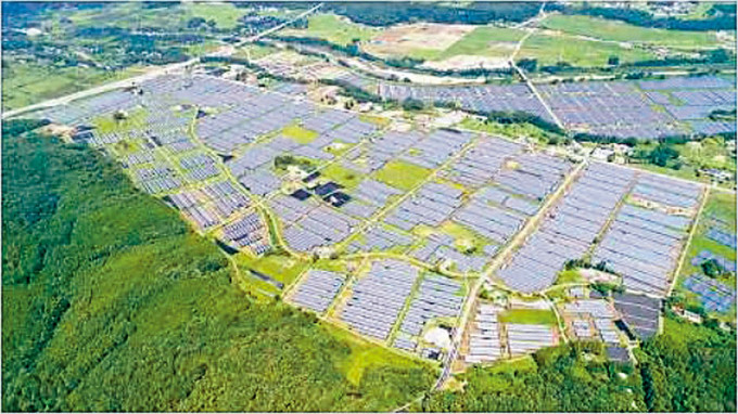 位于福岛县浪江町的大型太阳能设施。