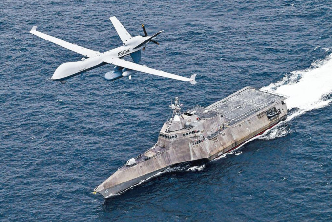 美軍MQ-9無人偵察機和科羅拉多號戰艦，去年四月在太平洋演習。