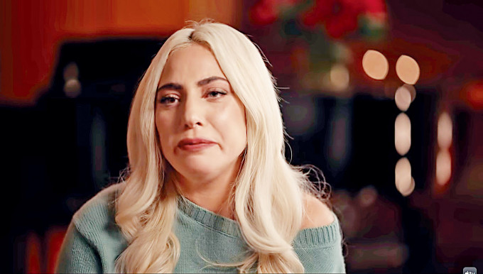 ■Lady Gaga早于7年前已公开曾遭性侵，昨日她在节目哽咽详谈被音乐监制因奸成孕。