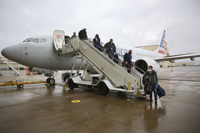 美國波音737 MAX客機，停飛20個月後首次安排載客試飛，由90餘名記者搭乘。ap圖