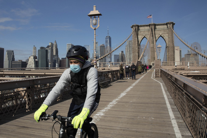 纽约的空气污染和一氧化碳水平因疫情下降。 AP