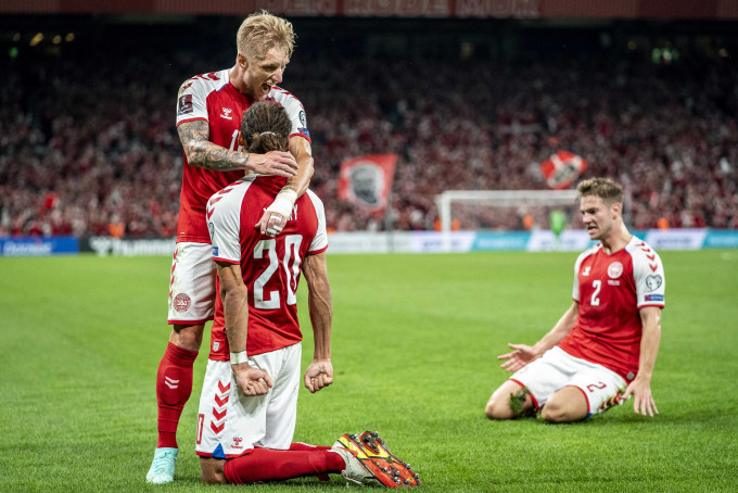 丹麥五球分別由不同球員射入。 AP