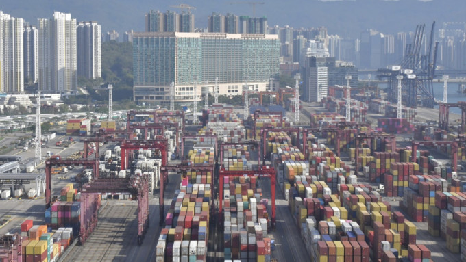 本港首两月出口货值按年升逾一成六 录381亿元逆差