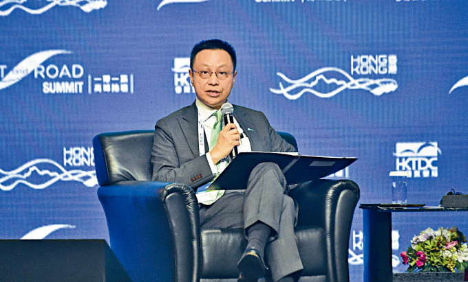 陳維民表示，本港內地監管部門保持密切溝通，並研究「跨境理財通」運行細節。
