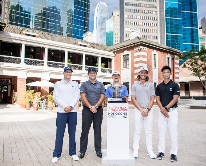 一众高球星将昨率先于中环大馆现身，为香港高尔夫球公开赛造势。相片由公关提供