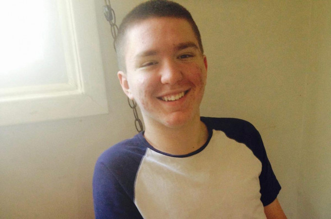 16岁斯科特（Scott Kologi）在除夕夜射杀四名家属。（图片：Facebook）