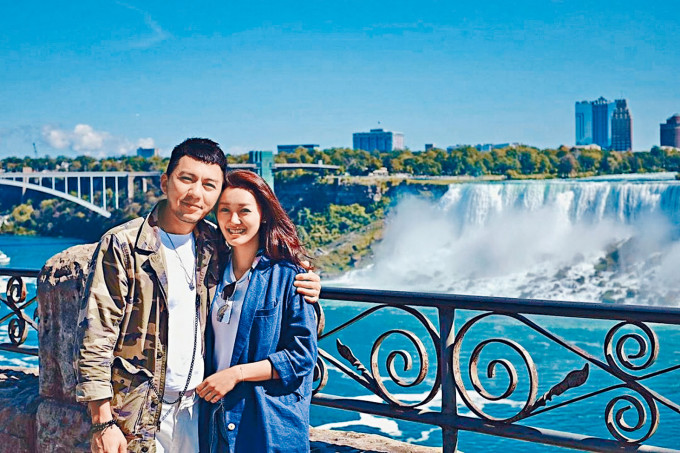 袁偉豪去年在加拿大成功求婚。