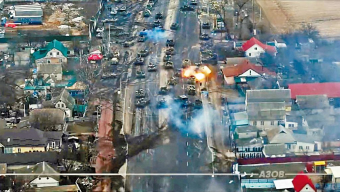 在烏克蘭首都基輔郊區布羅瓦里市，俄軍坦克被摧毀。　