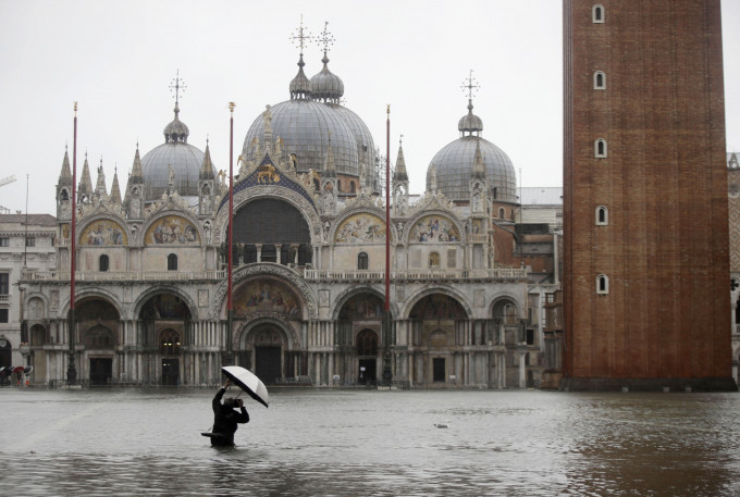 被淹没的著名旅游景点圣马可广场。AP