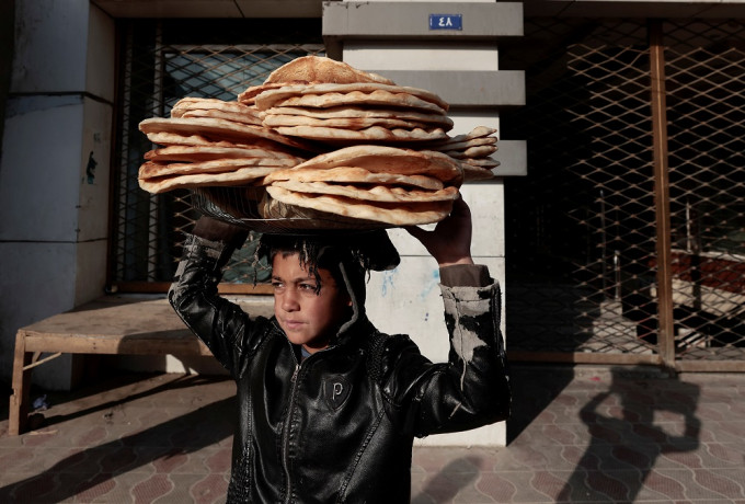 阿富汗人民须于每宗交易使用阿富汗货币。REUTERS图片